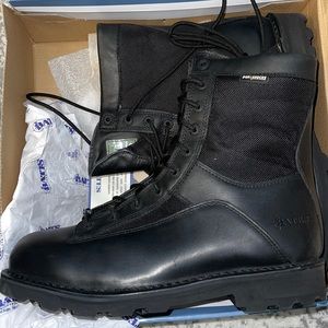 MAKE an OFFER!!! UNWORN MENS Tactical BOOTS